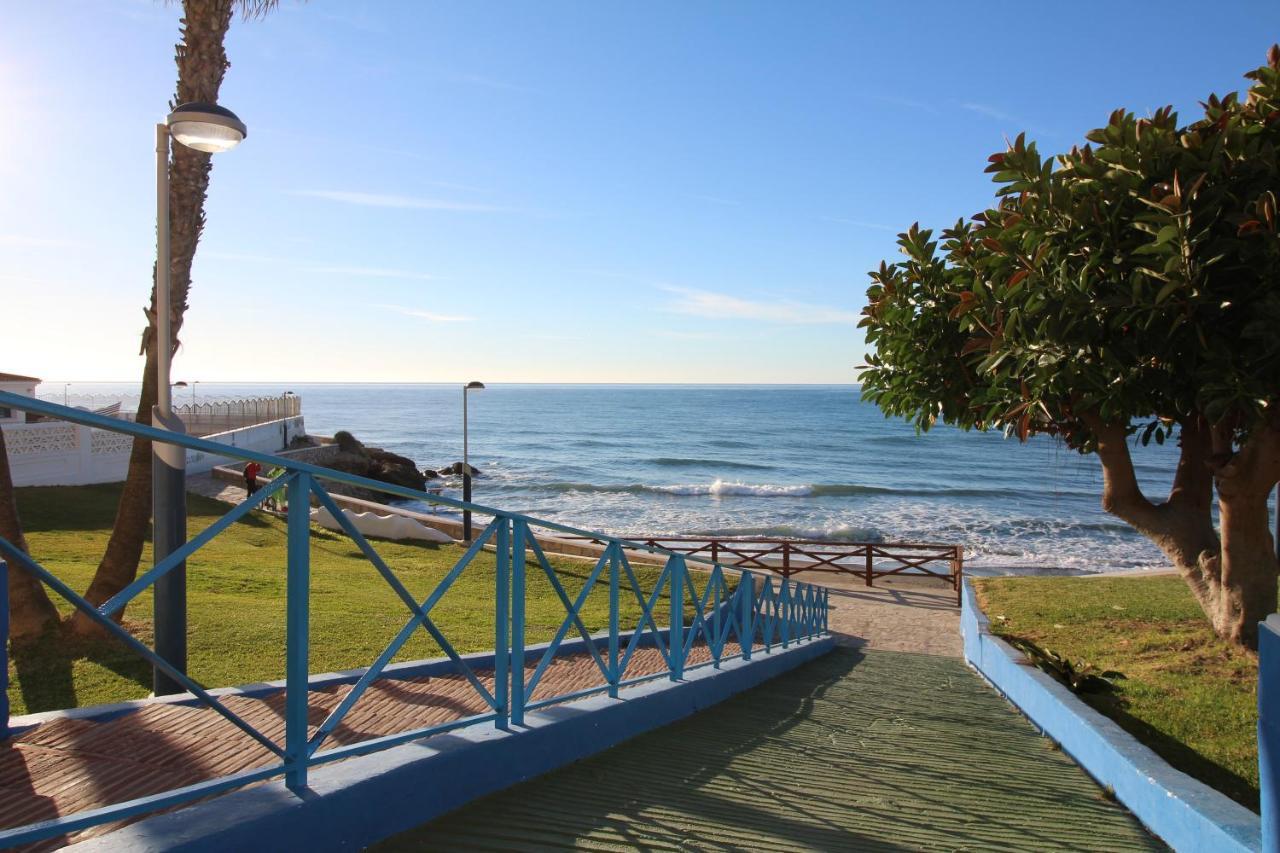 Beach Apartment El Faro Торрокс Екстер'єр фото